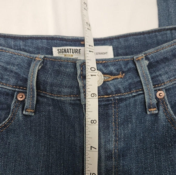 Levu Strauss Gold Dark Wash Mid Rise Straight Jeans! - Picture 8 of 9